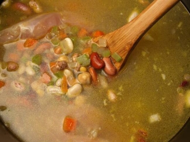 Buffalo Chicken 15 BEAN SOUP®