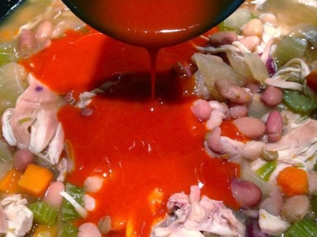 Slow Cooker Buffalo Chicken 15 BEAN SOUP®