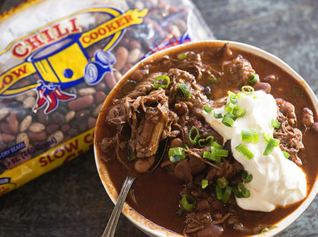 Slow Cooker Chili with Shredded Beef