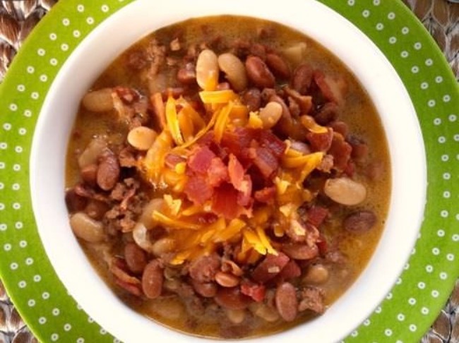 Bean & Bacon Cheeseburger Soup