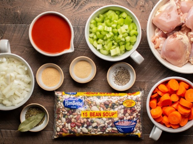 Slow Cooker 15 BEAN Buffalo Chicken Soup